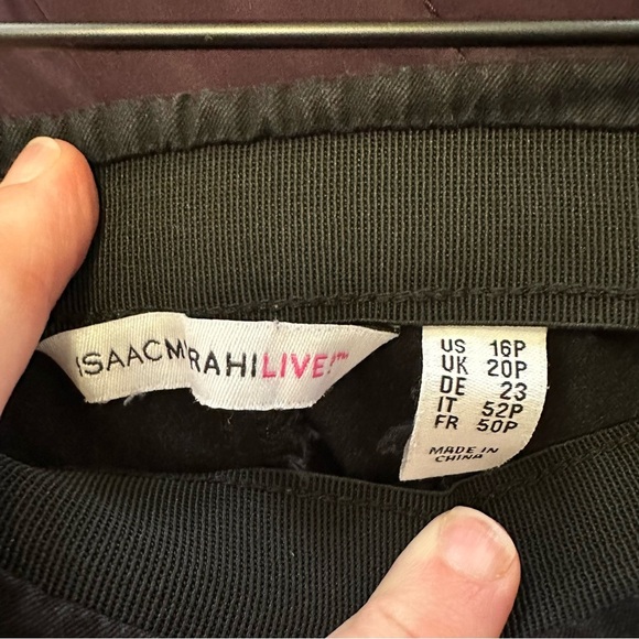 Isaac Mizrahi Black Capris Stretch Waist Size 16 Petite - Picture 6 of 6